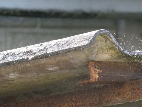 asbestos-removal-on-roof-services